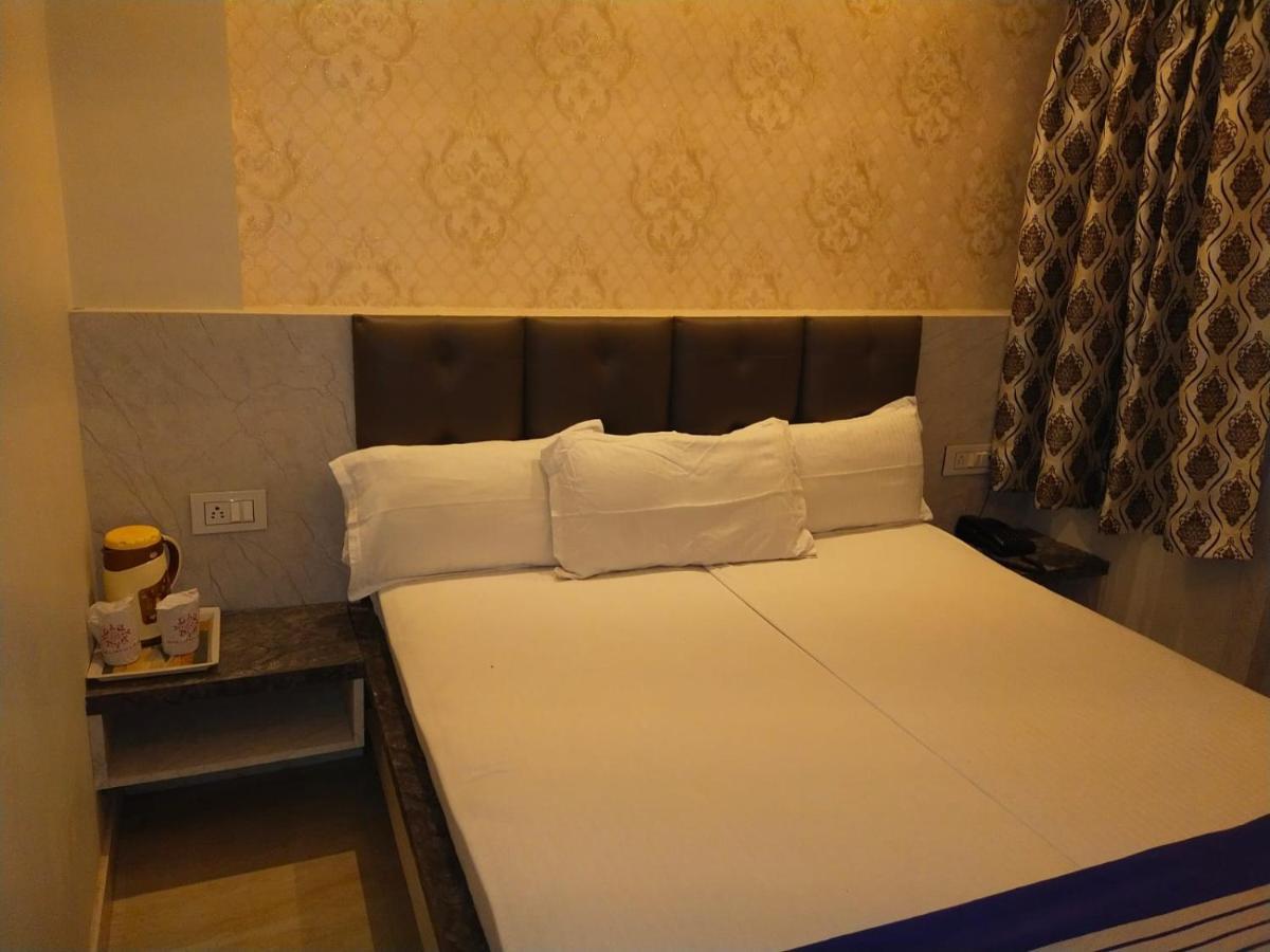 Hotel Gateway Kailash Βαρανάσι Εξωτερικό φωτογραφία