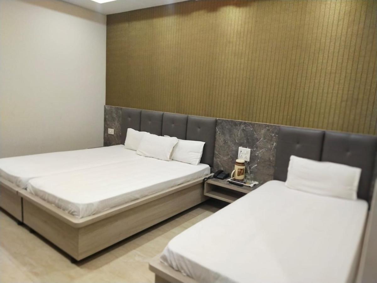 Hotel Gateway Kailash Βαρανάσι Εξωτερικό φωτογραφία