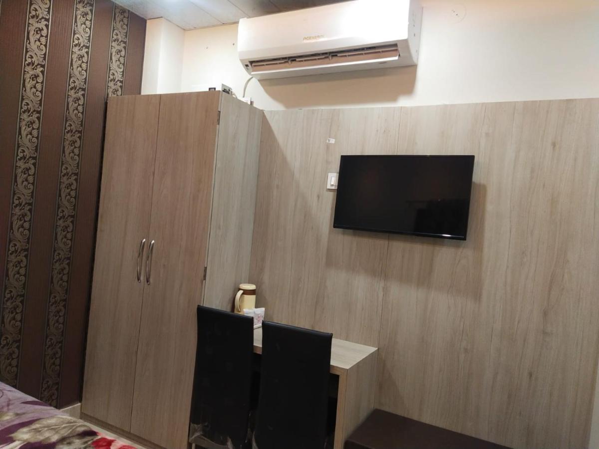 Hotel Gateway Kailash Βαρανάσι Εξωτερικό φωτογραφία