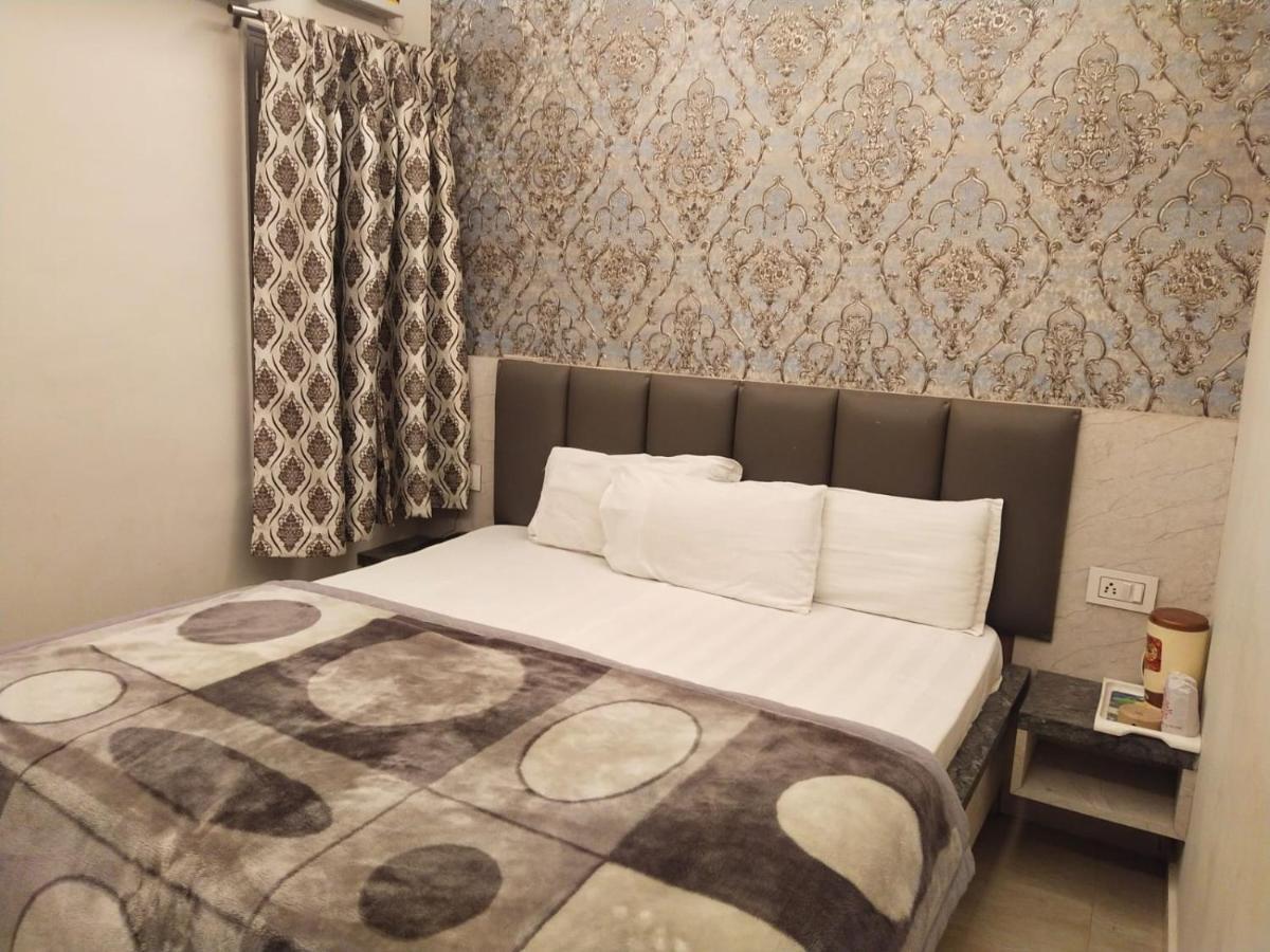 Hotel Gateway Kailash Βαρανάσι Εξωτερικό φωτογραφία