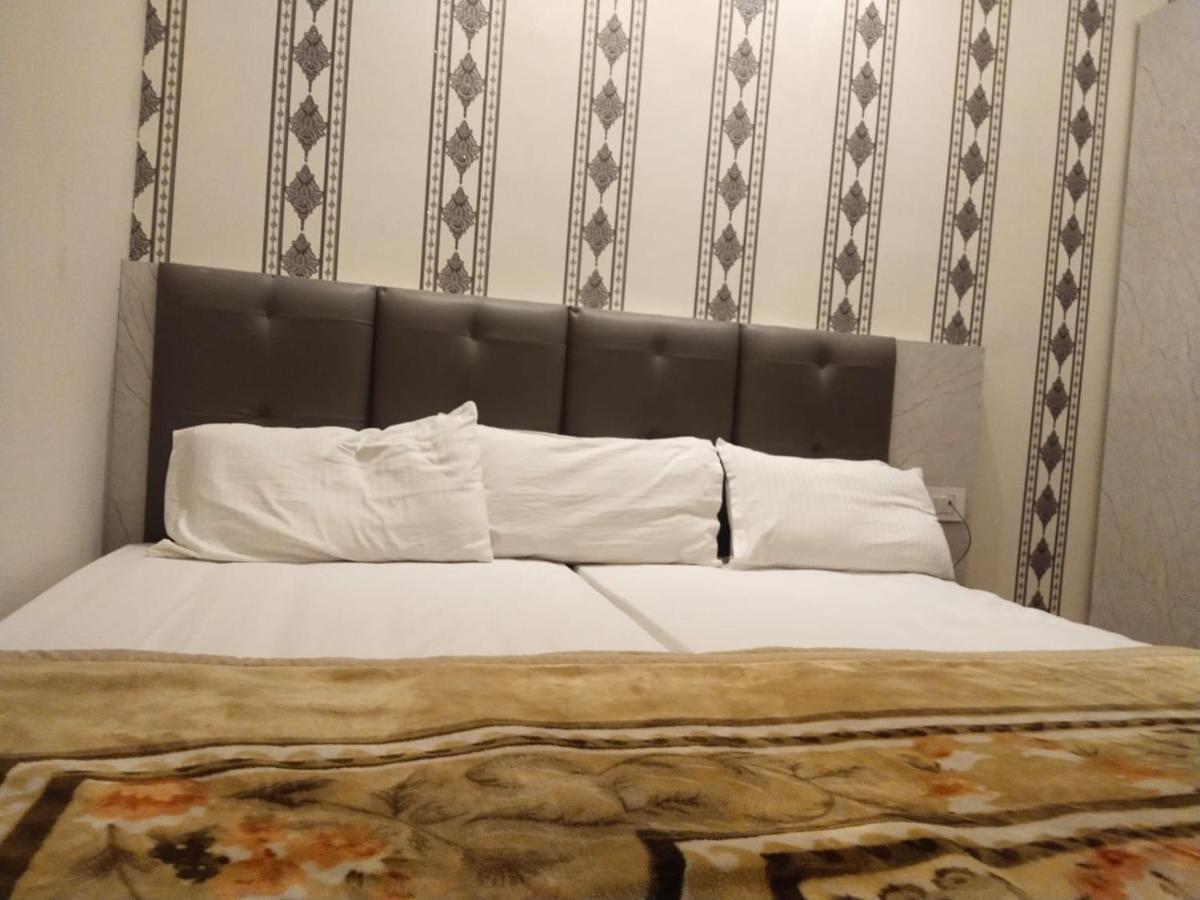 Hotel Gateway Kailash Βαρανάσι Εξωτερικό φωτογραφία