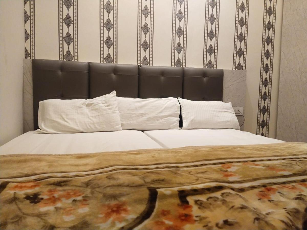 Hotel Gateway Kailash Βαρανάσι Εξωτερικό φωτογραφία