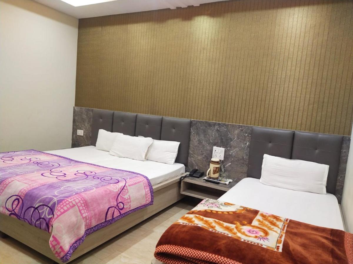 Hotel Gateway Kailash Βαρανάσι Εξωτερικό φωτογραφία