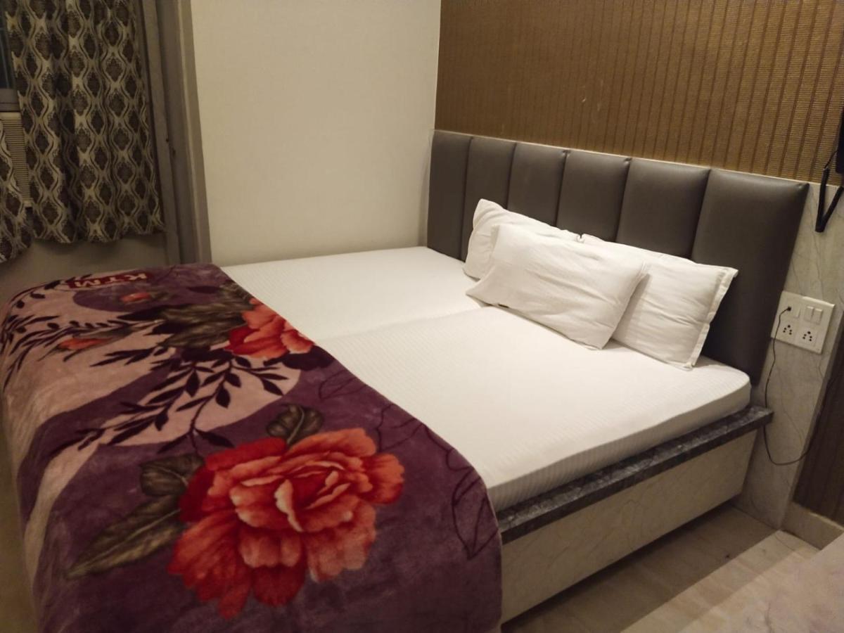 Hotel Gateway Kailash Βαρανάσι Εξωτερικό φωτογραφία